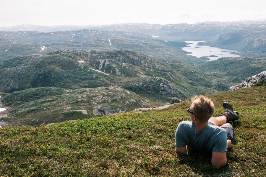 Sommerhelg på nydelige Taumevatn turisthytte i Sirdal.