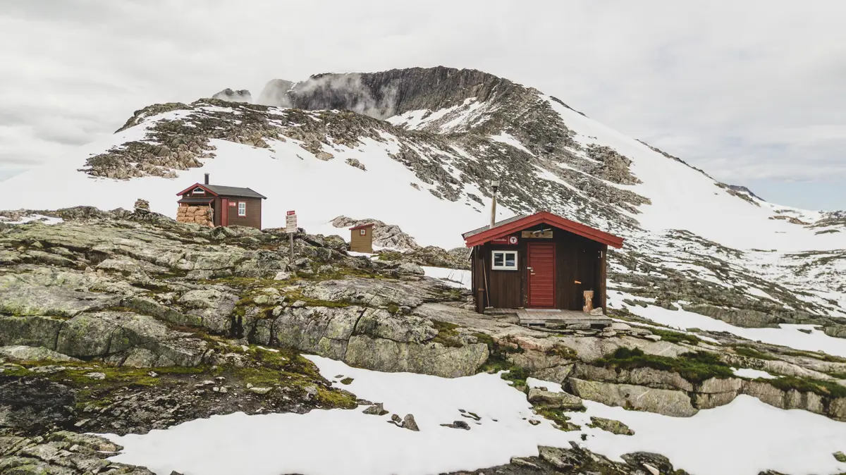 Vasstindbu, Romsdalen