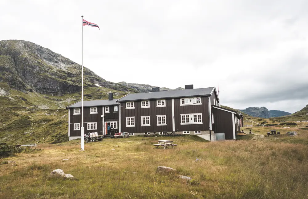 Iungsdalshytta i Skarvheimen, sommeren 2021.