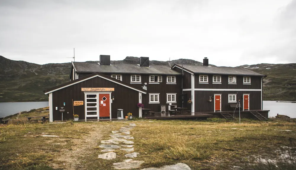 Iungsdalshytta i Skarvheimen, sommeren 2021.