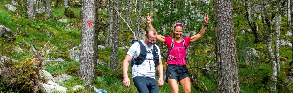 Stiløpetur Lysefjorden ut med Stavanger Turistforening fjellsportgruppa. Stiløping. Trailrunning.