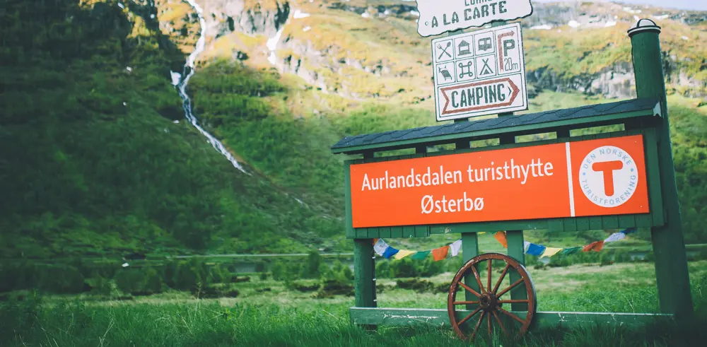 Aurlandsdalen Turisthytte Østerbø. Bilder fra sommeråpning i Aurlandsdalen 2017.