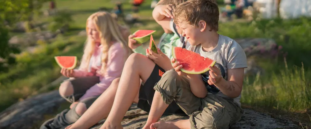 Sommerferieidyll på Bekkensten