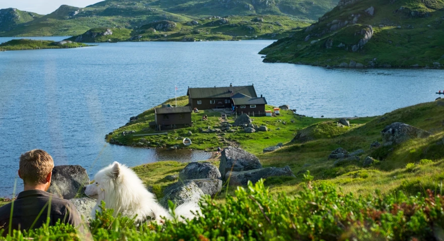 Øyuvsbu turisthytte i Setesdal Vesthei.