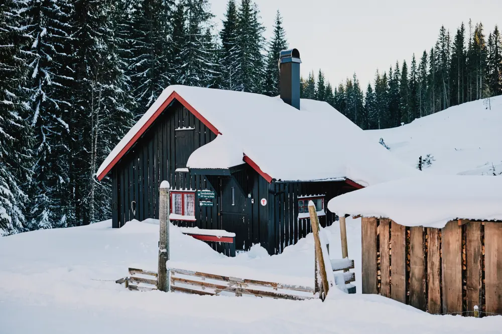 Skitur fra Mylla til Sandbekkhytta, januar 2025.