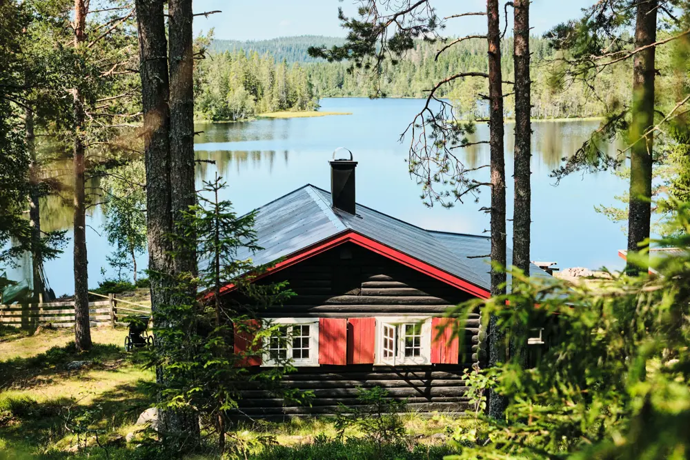 Råbjørnhytta, Romeriksåsene