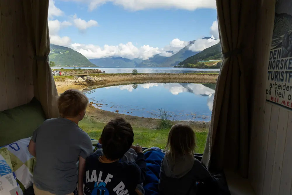 Hytta på hjul i Kinsarvik, 2. juli 2025.